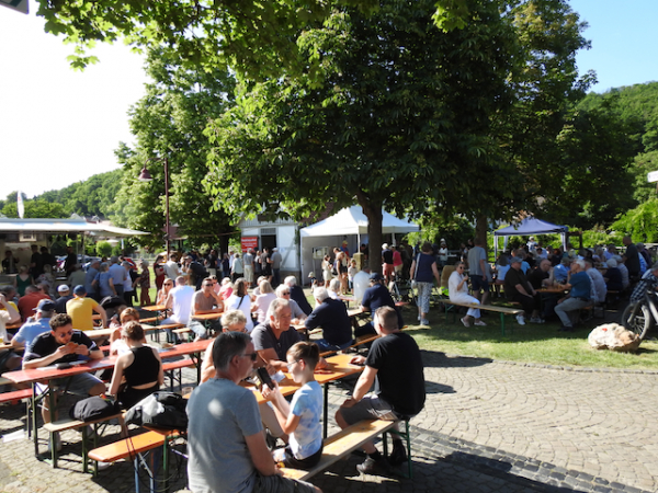 Backhausfest der Freiwilligen Feuerwehr Niederkaufungen