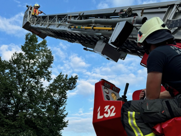 Übung Hubrettungsfahrzeug 17.07.24